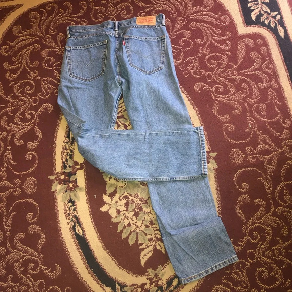 COPY - Classic Blue Levi’s Denim Jeans- 505 -32 by 32 worn a few times. - Picture 8 of 11